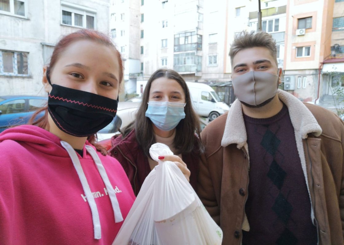 Bilanțul campaniei „Mâinile bucuriei” la Reșița 161312