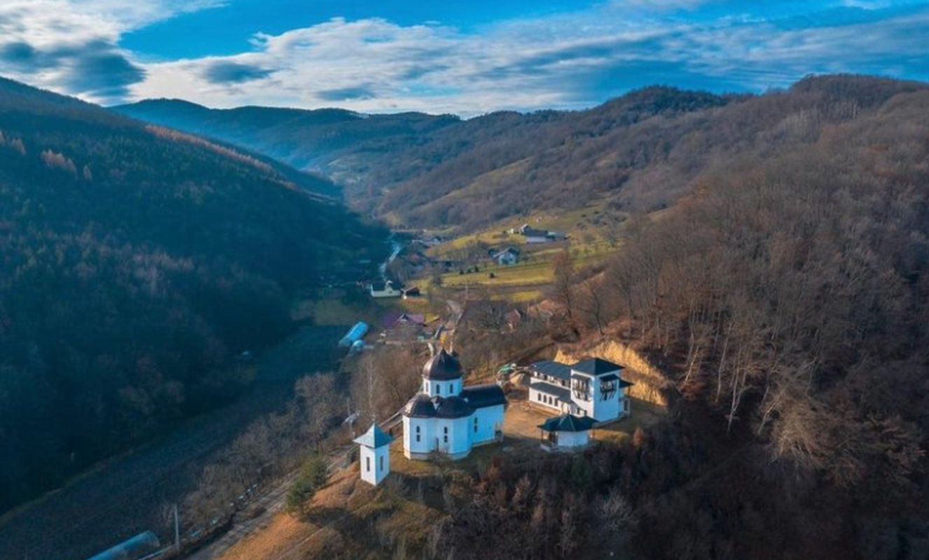 Revista presei 161364