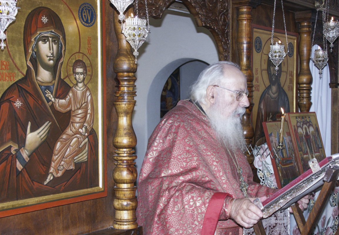 Trei ani de la plecarea la Domnul a arhimandritului Placide Deseille 161358