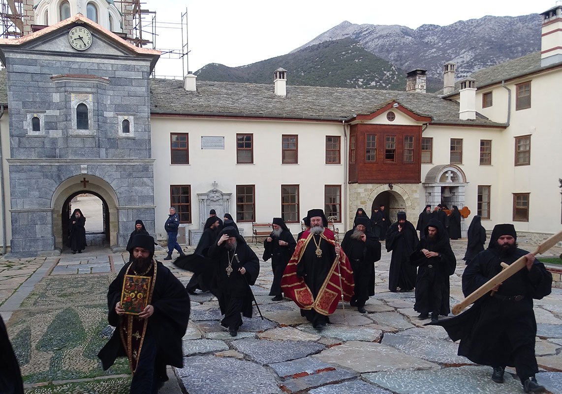 Doi noi slujitori pentru Schitul românesc Prodromu 161426