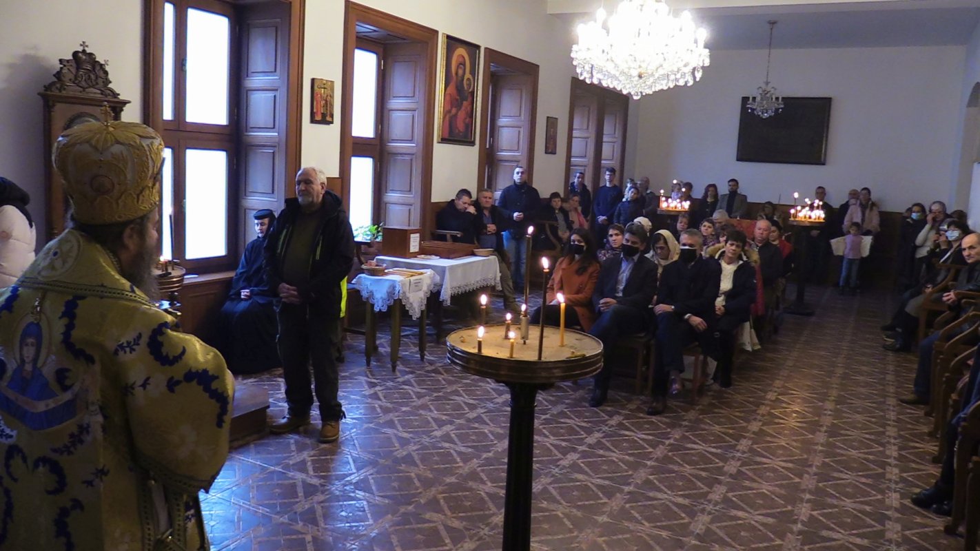 Hram la așezământul monahal românesc din Budapesta 161583