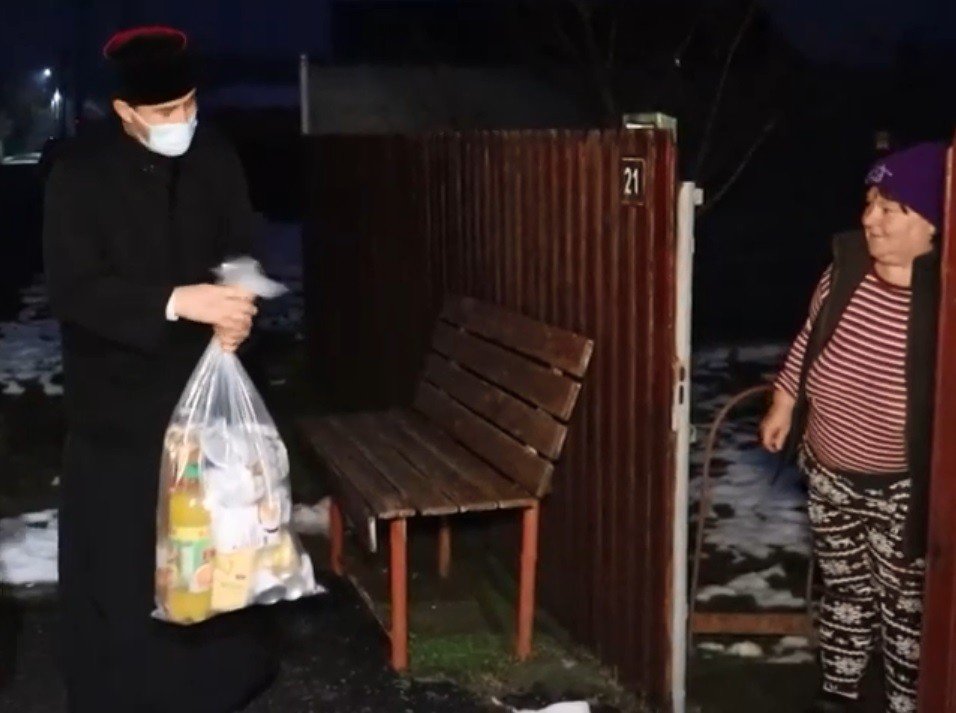 Alimente de bază pentru 24 de familii din Ilfov de la voluntari bucureșteni 161759