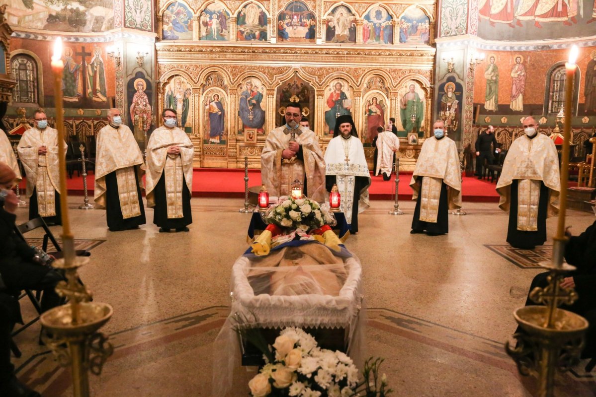 „Magistrul nostru va lucra în continuare alături de noi, din cer” 161894