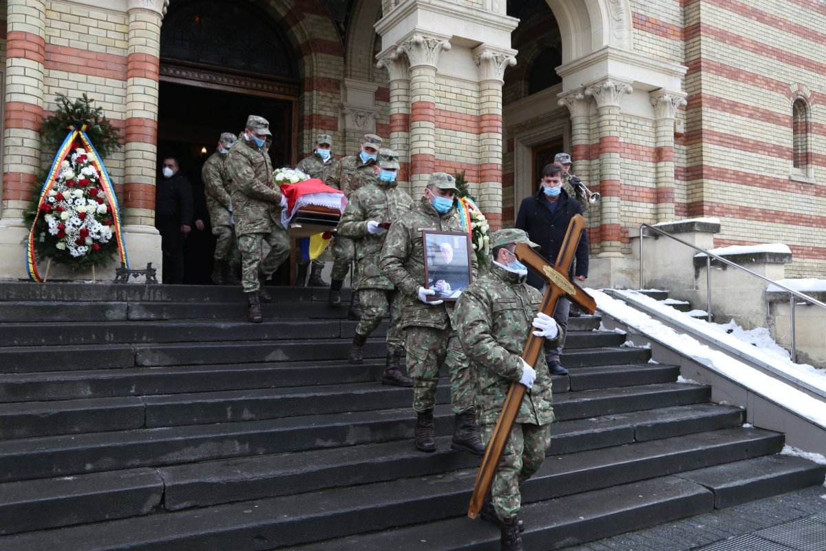 Părintele academician Mircea Păcurariu a fost condus pe drumul veșniciei 161885
