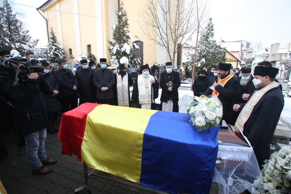 Părintele academician Mircea Păcurariu a fost condus pe drumul veșniciei 161889