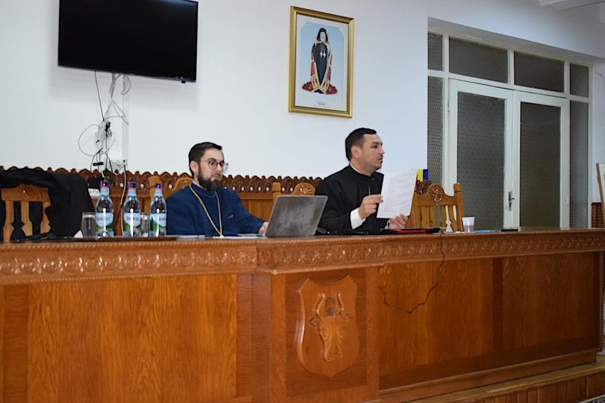 Ședință administrativă a preoților băcăuani 161755