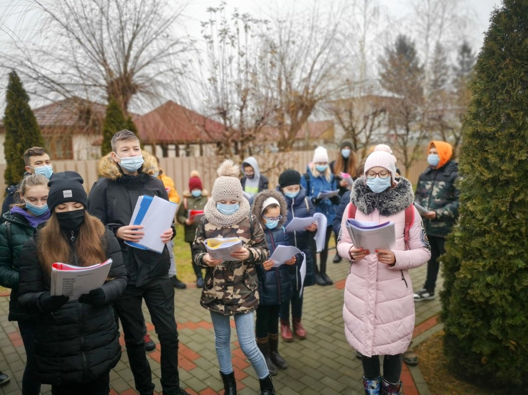 Proiectul catehetic „Dăruind, vei dobândi!” în Buzău și Vrancea 162131
