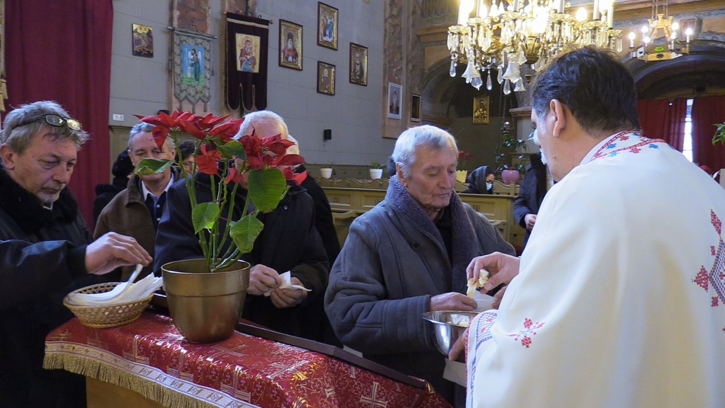 Slujire arhierească la Catedrala Episcopală din Giula, Ungaria 162147