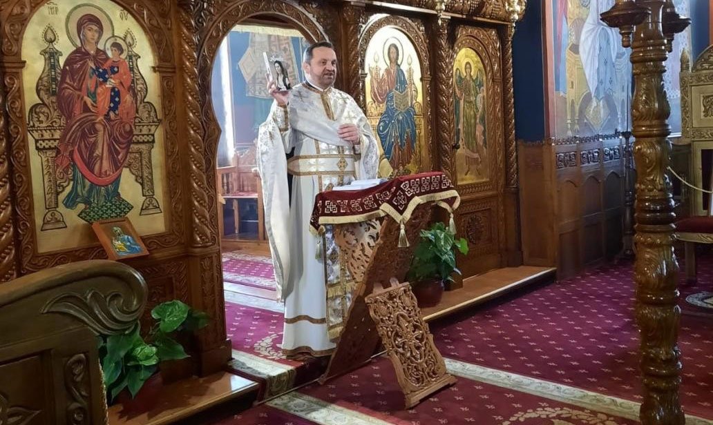 Lansări de carte la Biserica „Sfinții Trei Ierarhi” din Aiud 162263