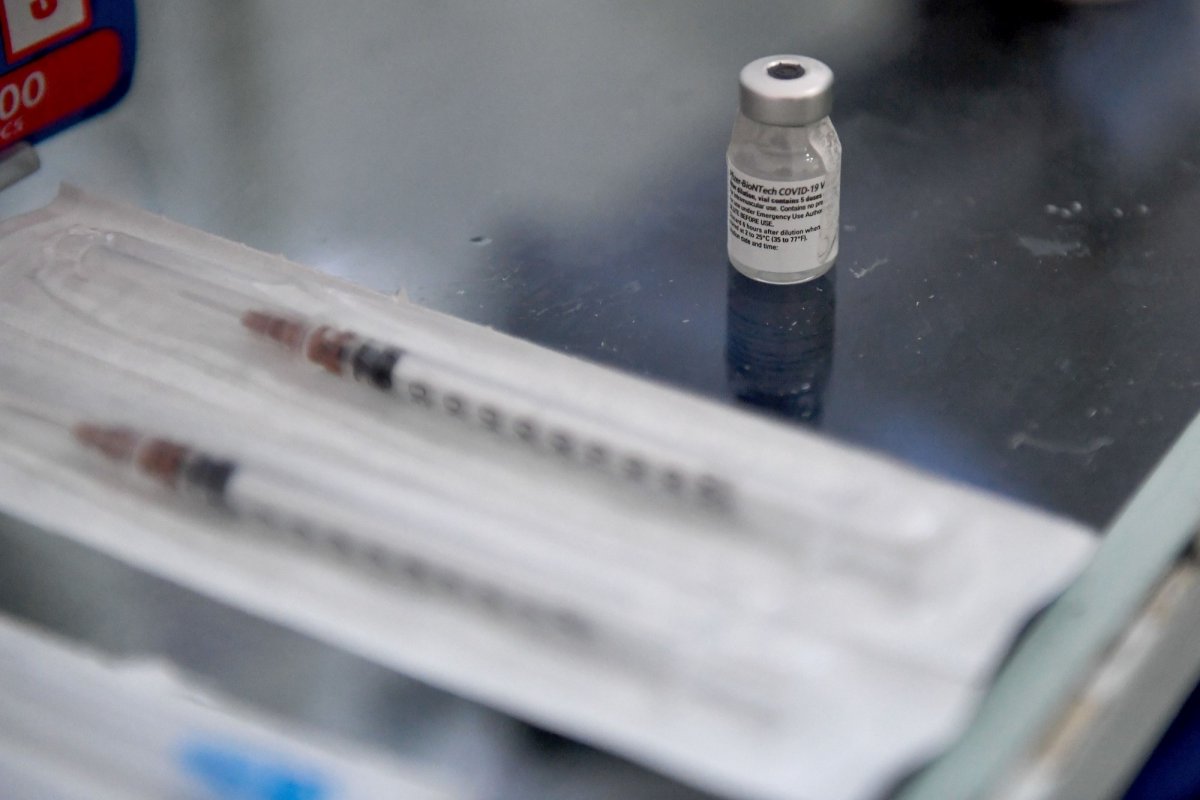 Profesorii, întrebaţi din nou despre vaccinare 162282