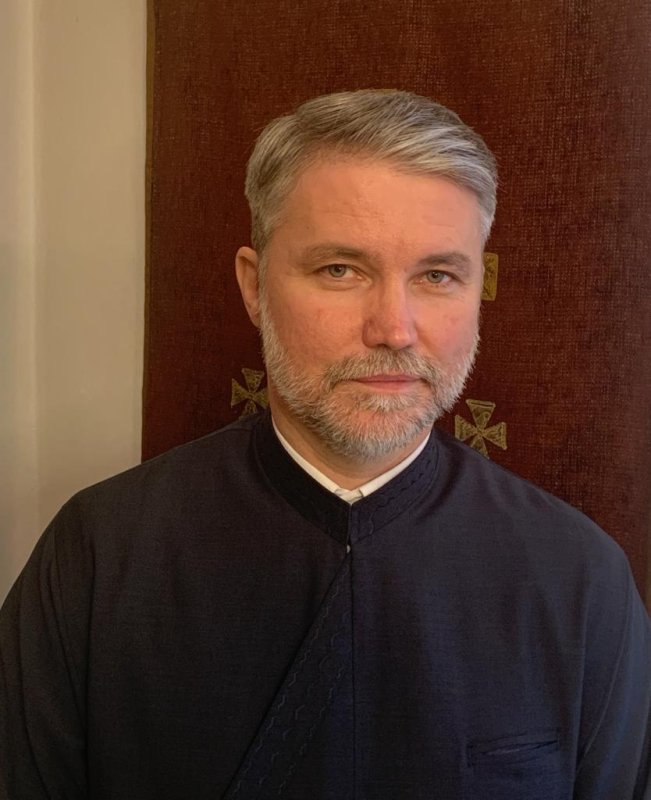 Care este legătura dintre pomenirea celor adormiţi în Biserică şi valoarea liturgică şi culturală a cimitirelor? 162598