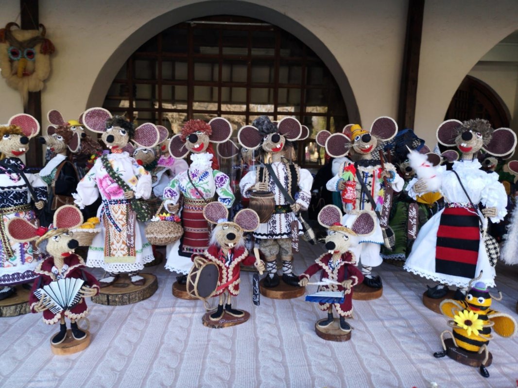 Demonstraţie militară şi târg meşteşugăresc la Muzeul Satului 162617