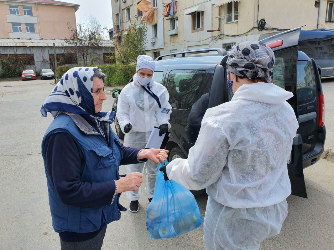 „Noi încercăm să compensăm, măcar în parte, lipsa copiilor” 162606