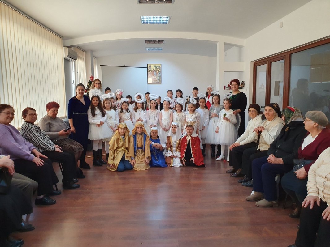 „Noi încercăm să compensăm, măcar în parte, lipsa copiilor” 162611