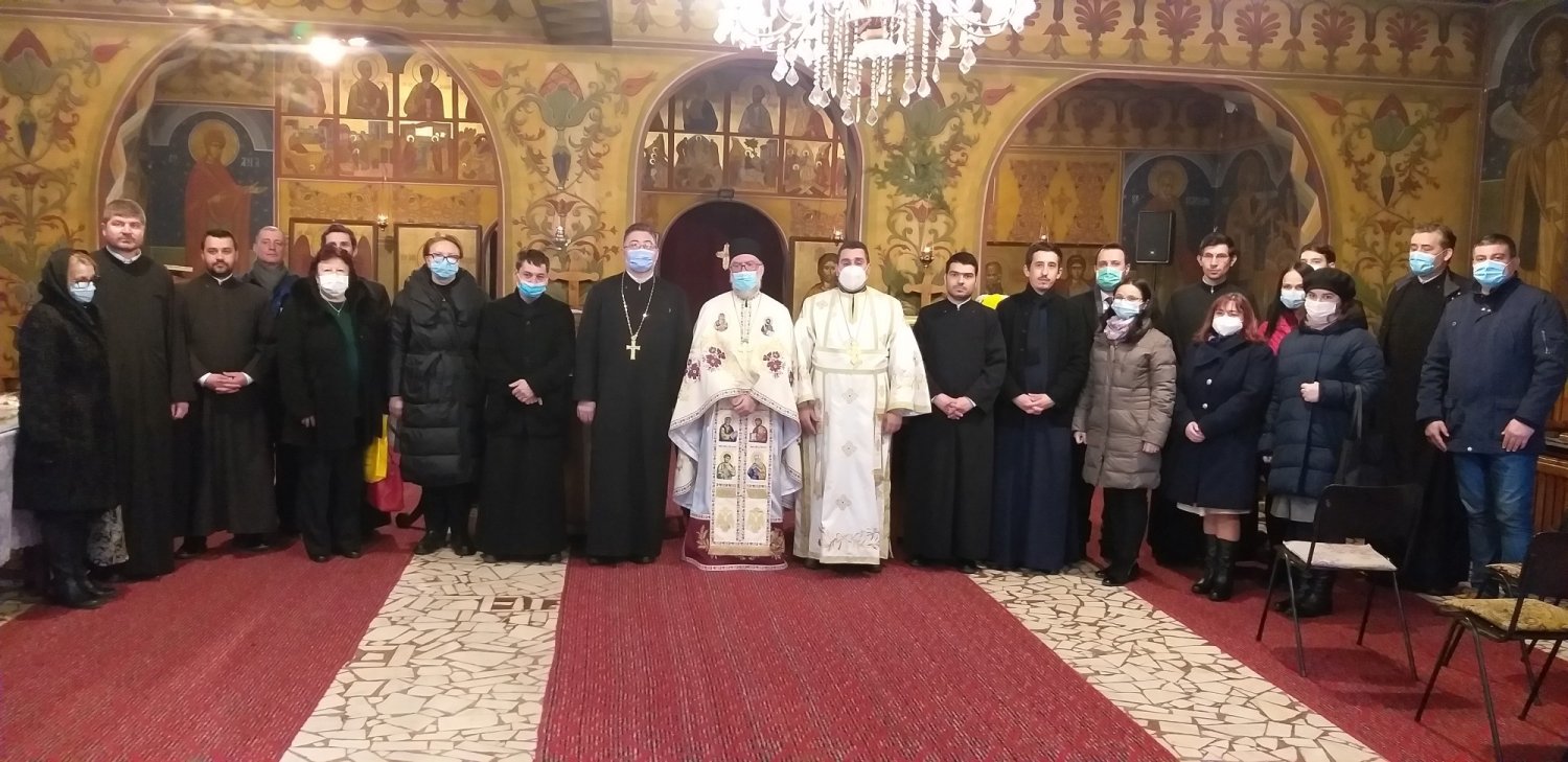 Seminarul „Sfântul Grigorie Teologul” din Craiova  și-a sărbătorit ocrotitorul 162688