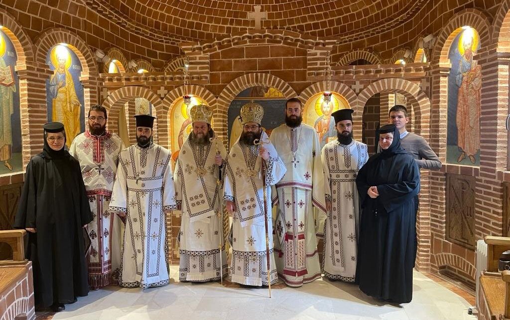 Binecuvântări şi slujiri arhiereşti la românii din diasporă 162752