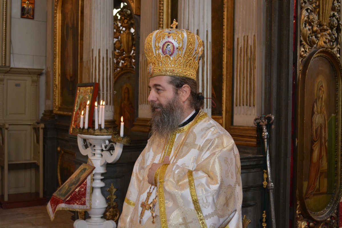 Slujiri misionare în comunităţile româneşti din SUA și Europa 163332