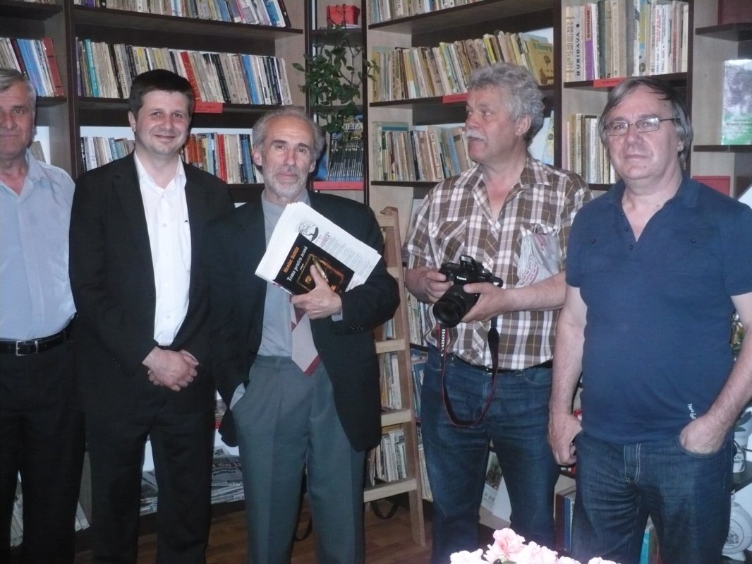 „O datorie față de istorie” 163221