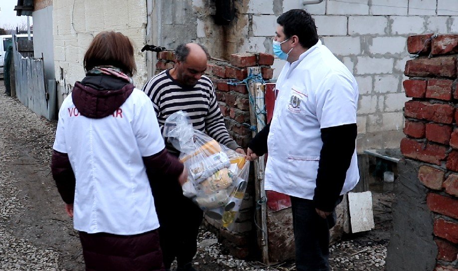 Ajutor pentru 24 de familii din localitățile ilfovene Grădiștea și Sitaru 163397