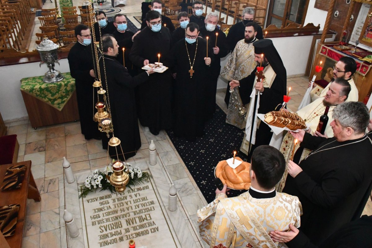 Adunare eparhială în Episcopia Caransebeşului 163520