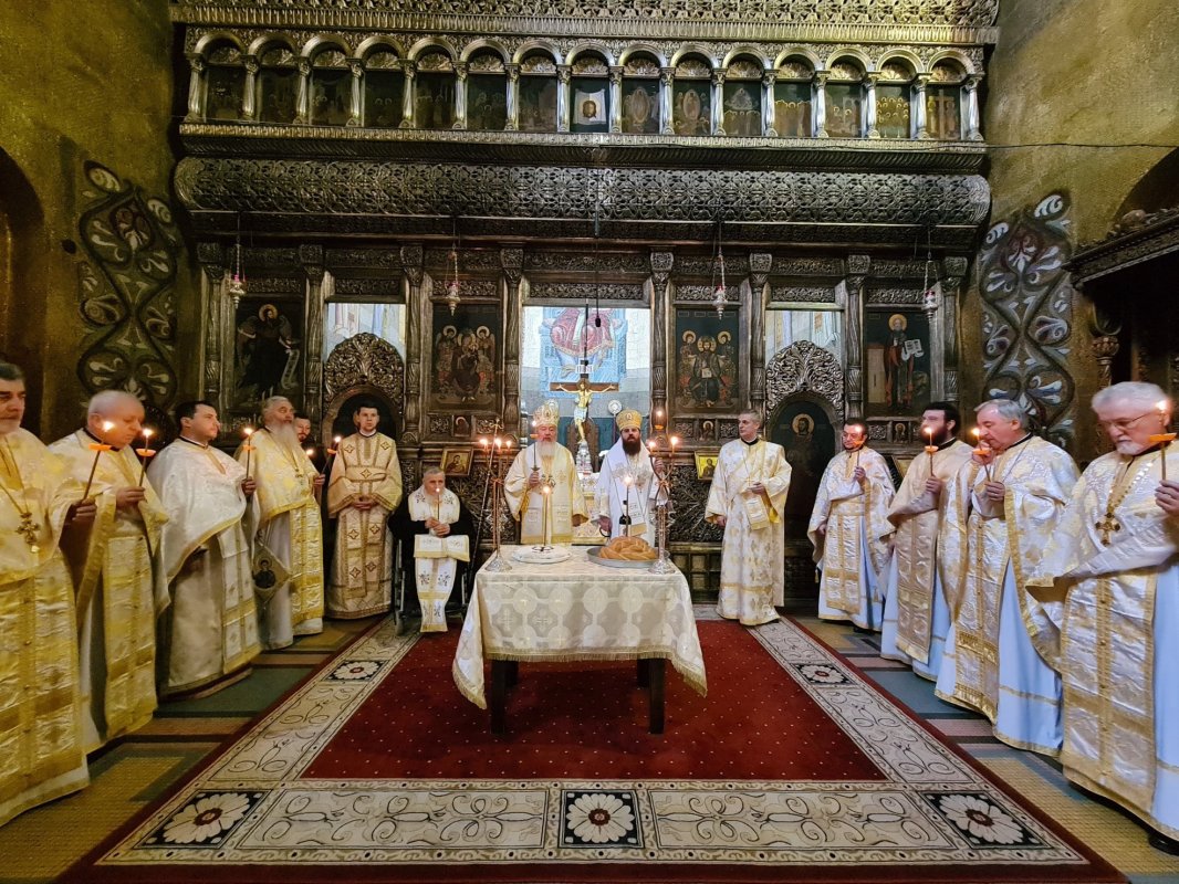 Episcopul Nicolae Ivan și Mitropolitul Bartolomeu Anania, pomeniți la Cluj-Napoca 163502