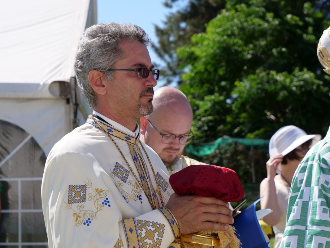 Românii ocrotiţi de Sfântul Andrei în Africa de Sud 163517