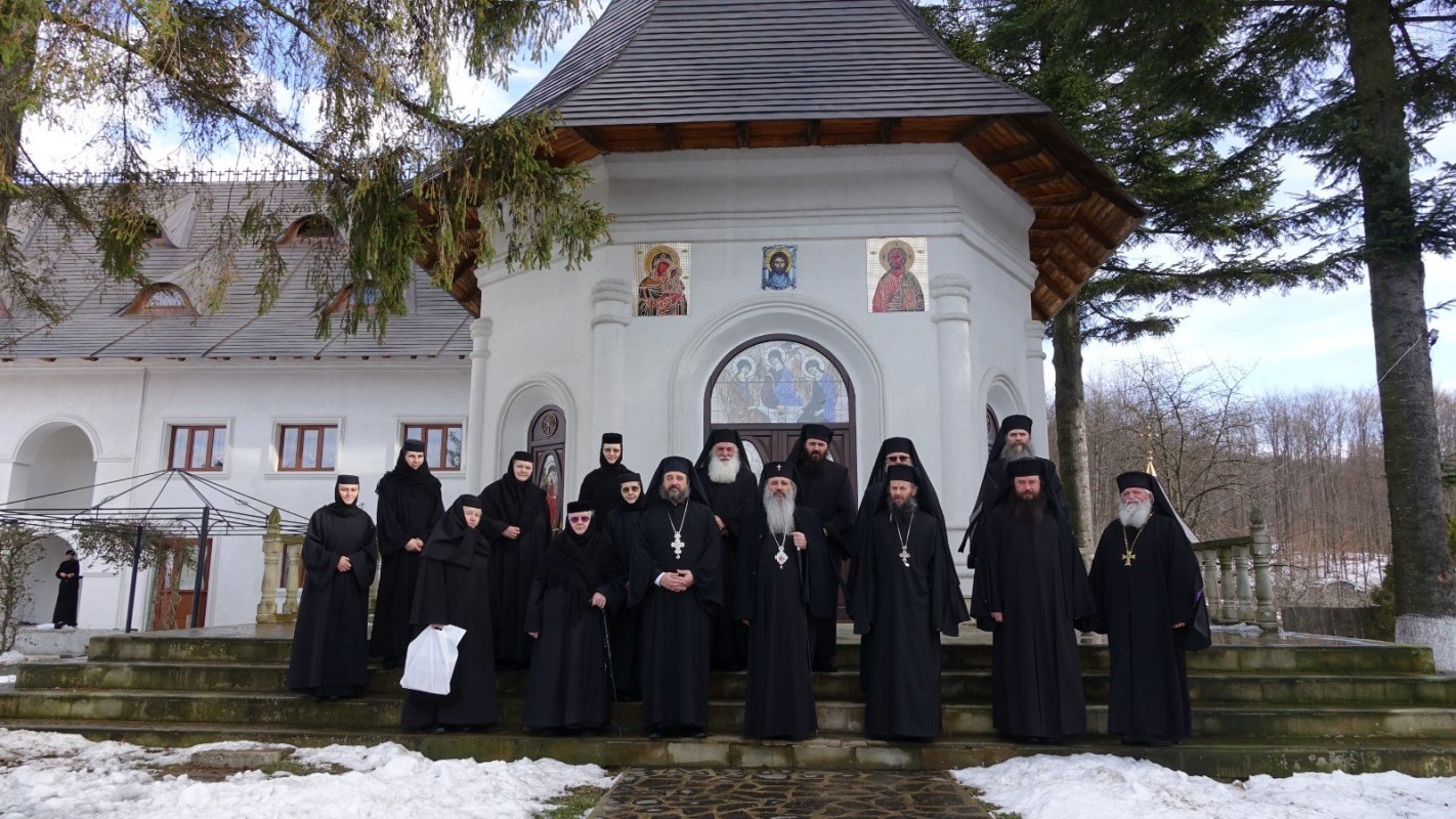 Sinaxe cu stareții și starețele din Botoșani și Neamț 163523
