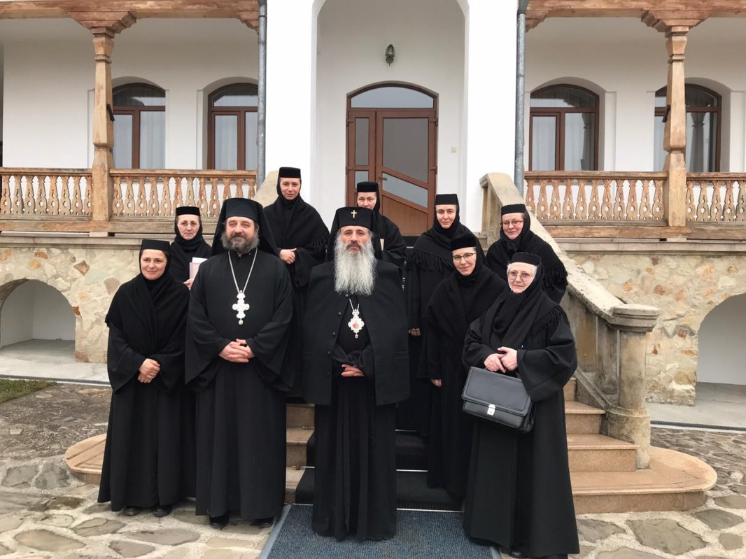 Sinaxe cu stareții și starețele din Botoșani și Neamț 163524