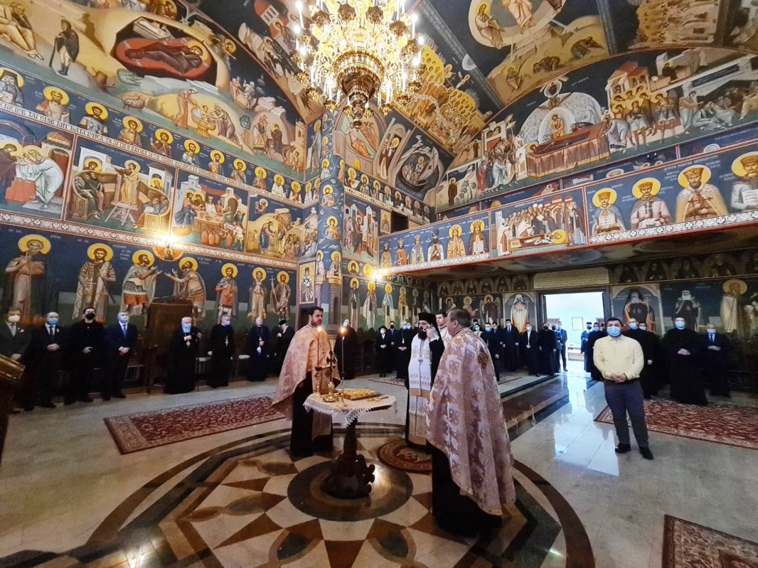 15,9 milioane de lei cheltuiți în scop filantropic de Arhiepiscopia Vadului, Feleacului și Clujului 163694