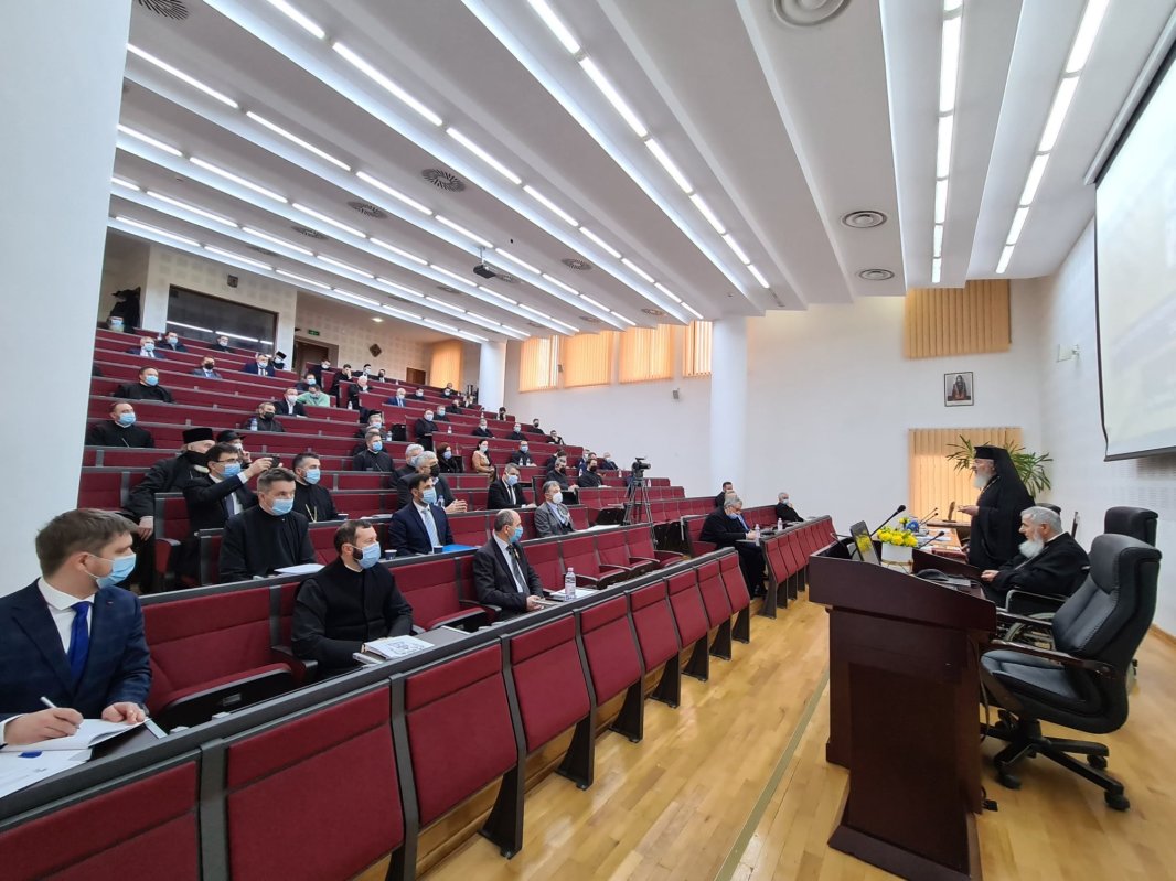 15,9 milioane de lei cheltuiți în scop filantropic de Arhiepiscopia Vadului, Feleacului și Clujului 163695