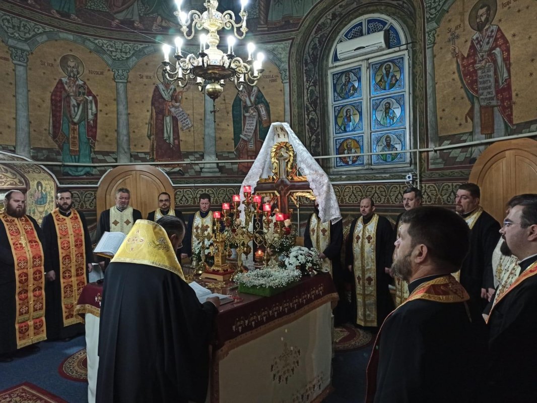 Prezență arhierească la Biserica „Sfântul Mina” din Bârlad 163776