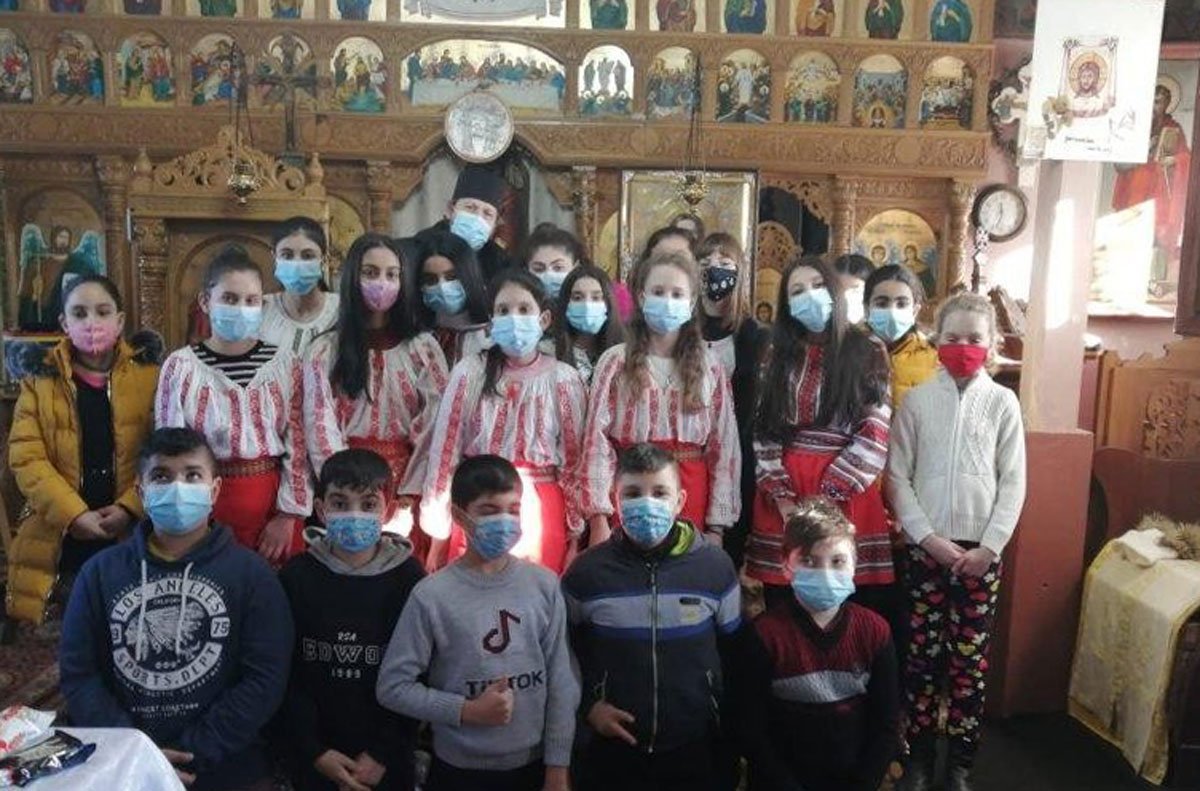 Activități cu tinerii în parohia băcăuană Bibirești 164036