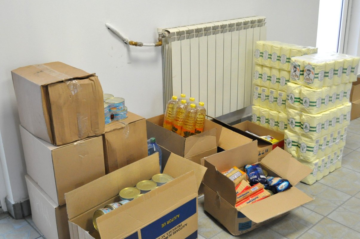 Pachete alimentare pentru sucevenii în dificultate  164102