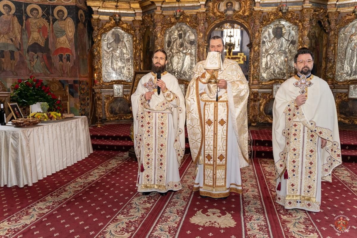 Pomenirea Episcopului Melchisedec Ștefănescu la Roman 164034