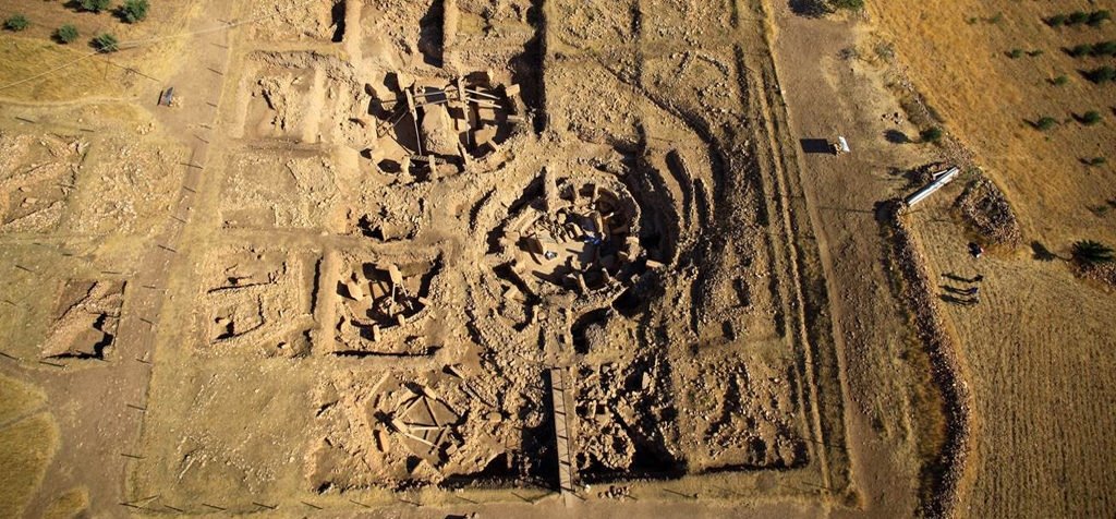 De la templu la biserică, o istorie fabuloasă 164264