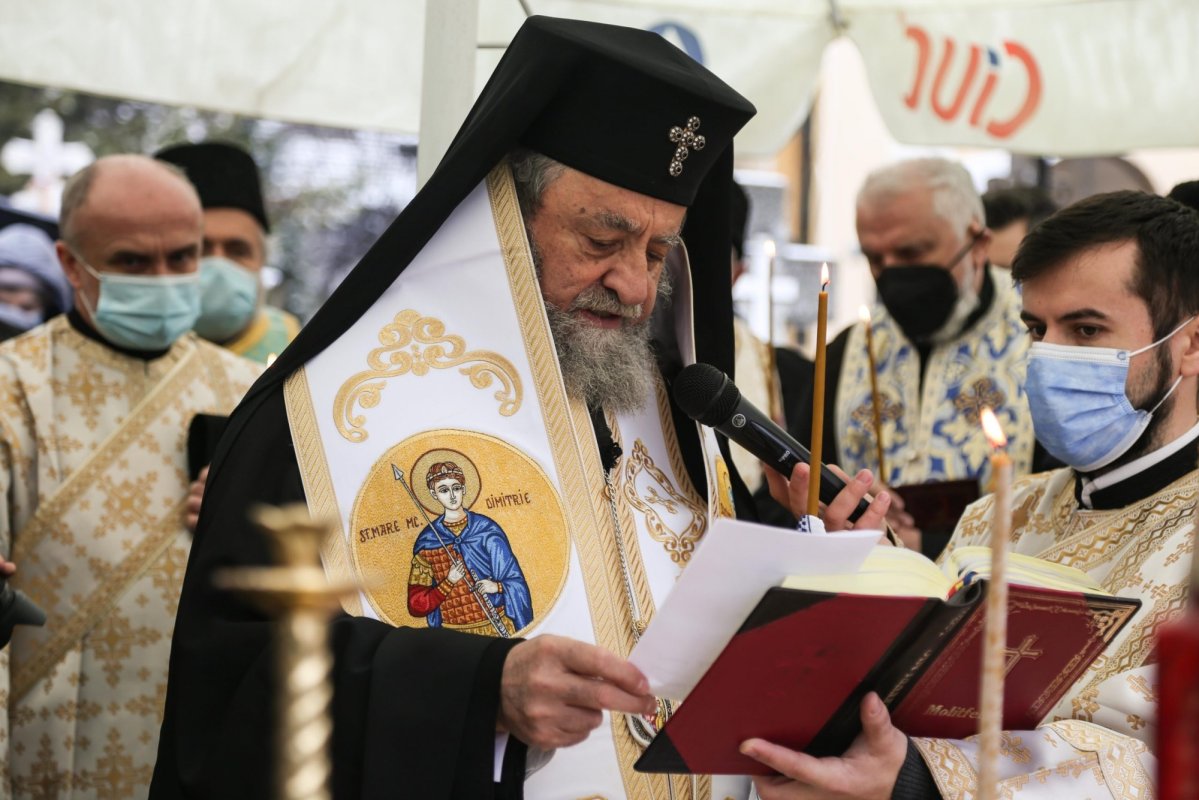 Părintele Mircea Păcurariu, pomenit la 40 de zile de la trecerea sa la Domnul 164348