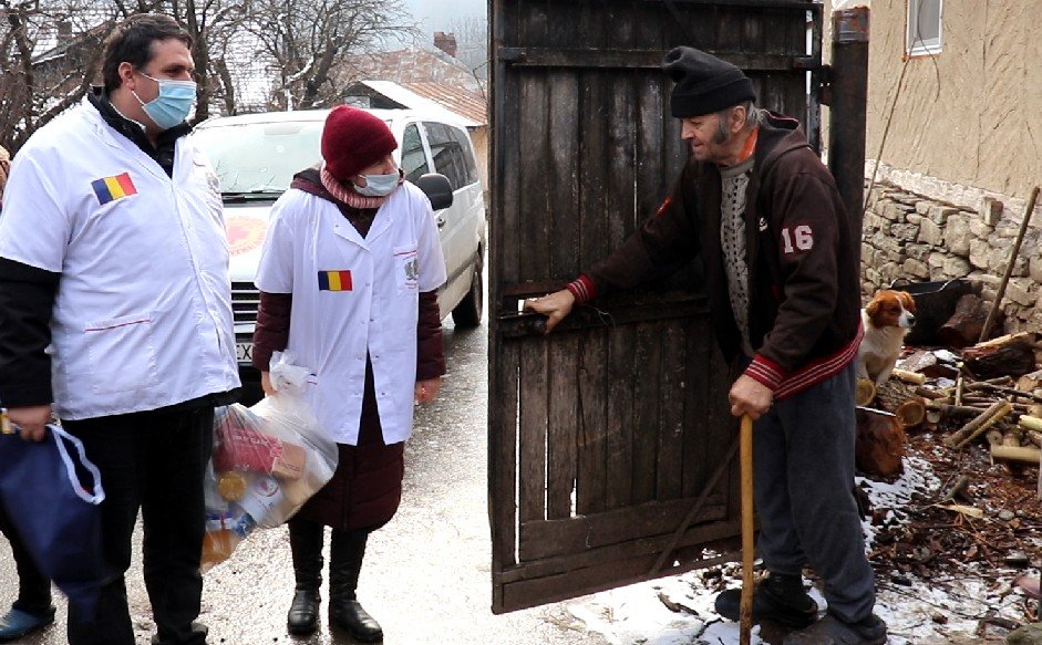 Voluntarii bucureșteni  în sprijinul familiilor prahovene 164503