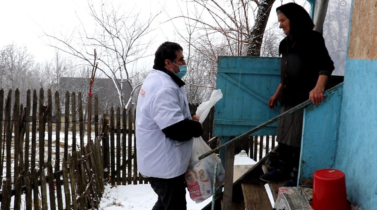 Voluntarii bucureșteni  în sprijinul familiilor prahovene 164506