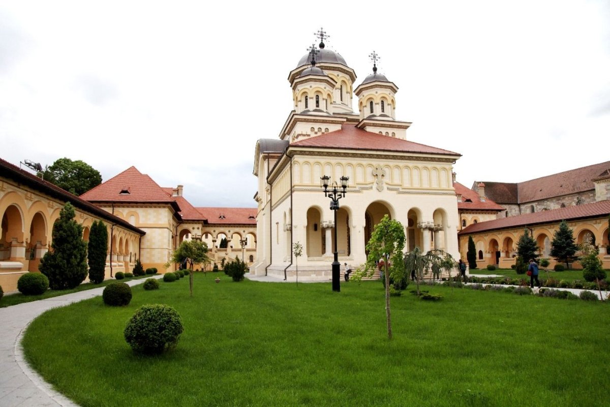 Prevenirea traficului de ființe umane în atenția Arhiepiscopiei Alba Iuliei  164625