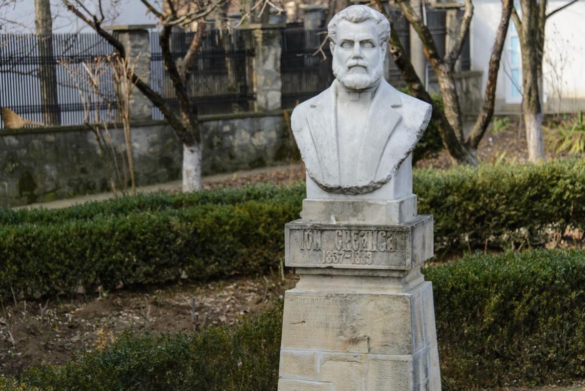 Ion Creangă, mărțișor al culturii românești și educator de geniu 164789