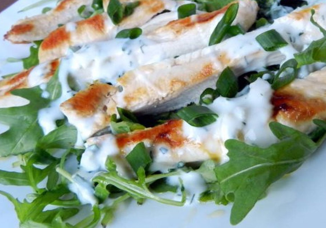 Salată de pui cu rucola şi iaurt 164812