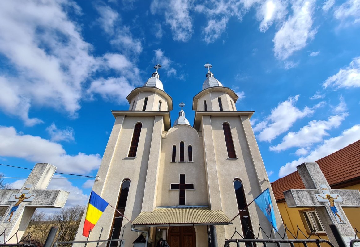 Liturghie arhierească la Păniceni, Huedin 164866