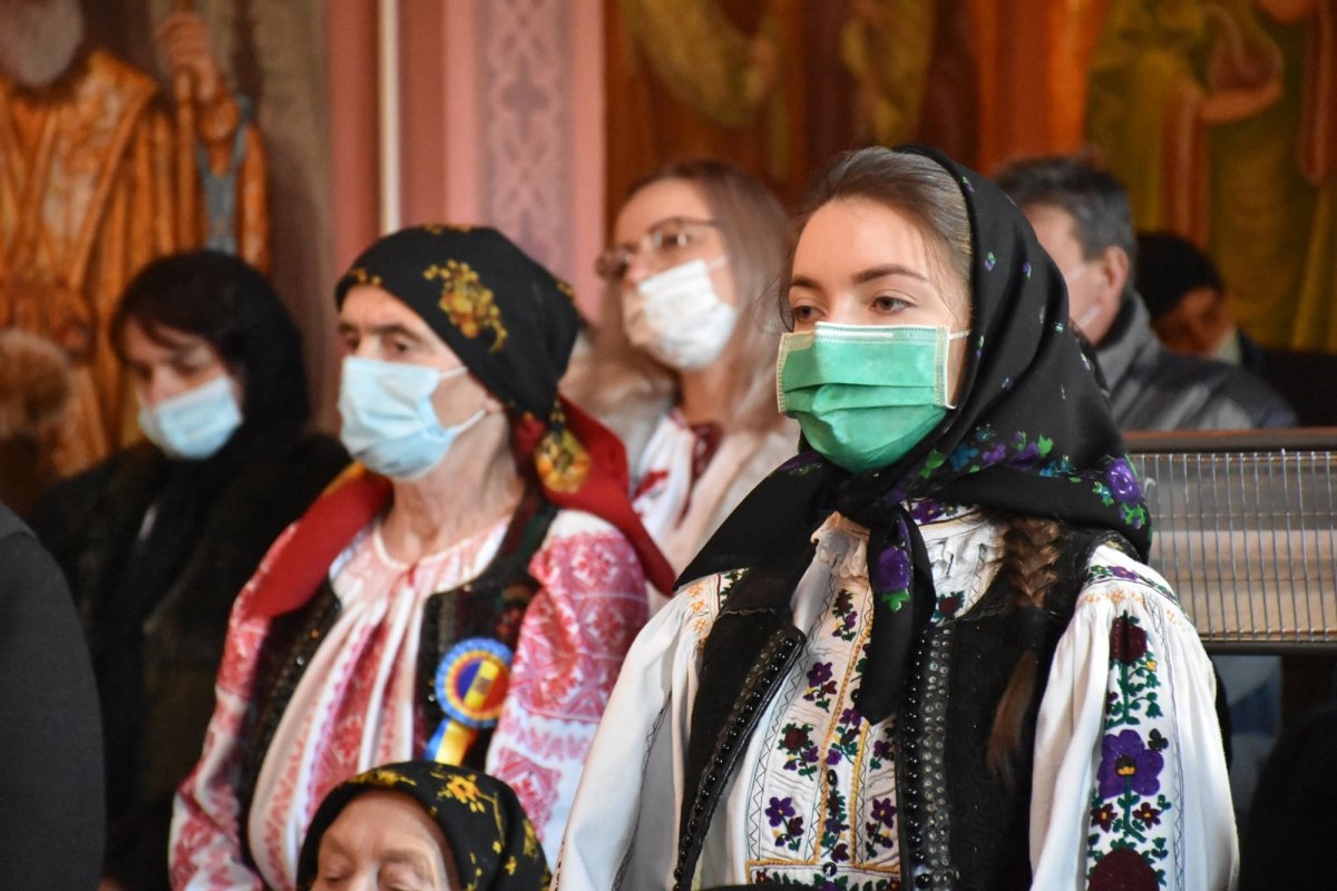 Liturghie arhierească la Păniceni, Huedin 164868