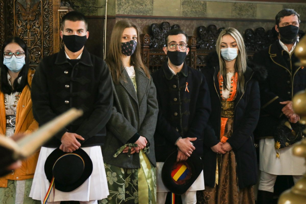 Sărbătoare la Biserica „Sfântul Nicolae” din Şcheii Braşovului 164862