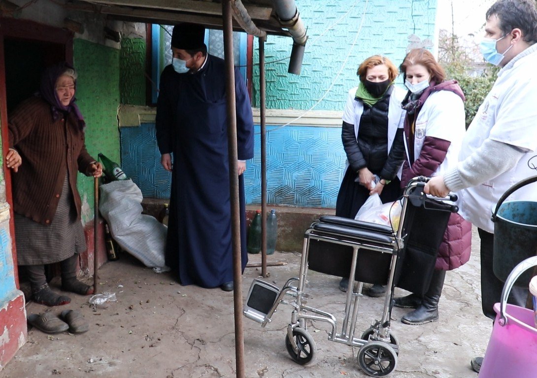 Noi familii prahovene sprijinite de voluntarii bucureșteni 165059