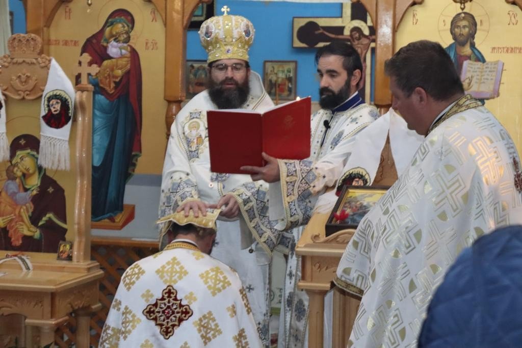 Slujiri arhierești și activități catehetice în comunități românești din străinătate  165066