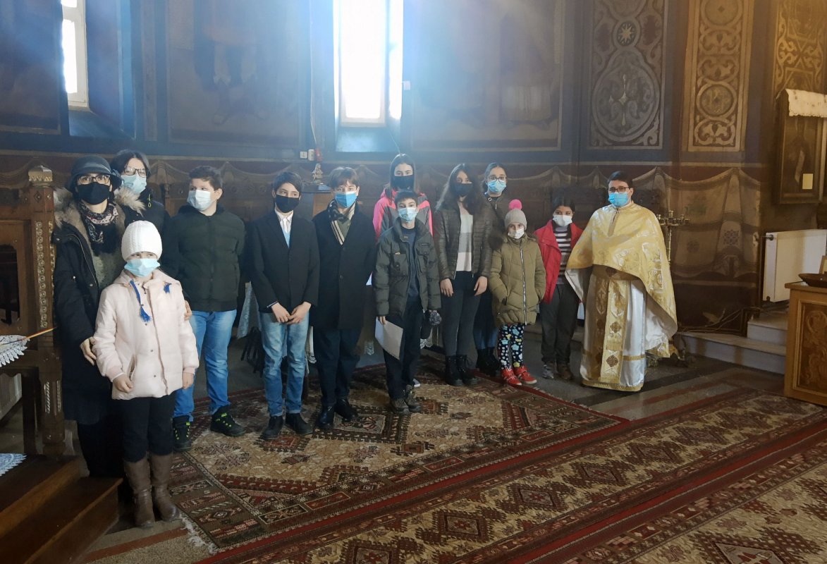 Activități cu tinerii în parohia prahoveană Trăisteni 165552