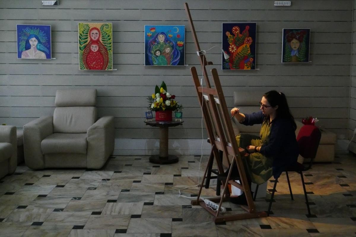 Expoziție dedicată femeilor la Colegiul „Sfântul Nicolae” din Iași 165930