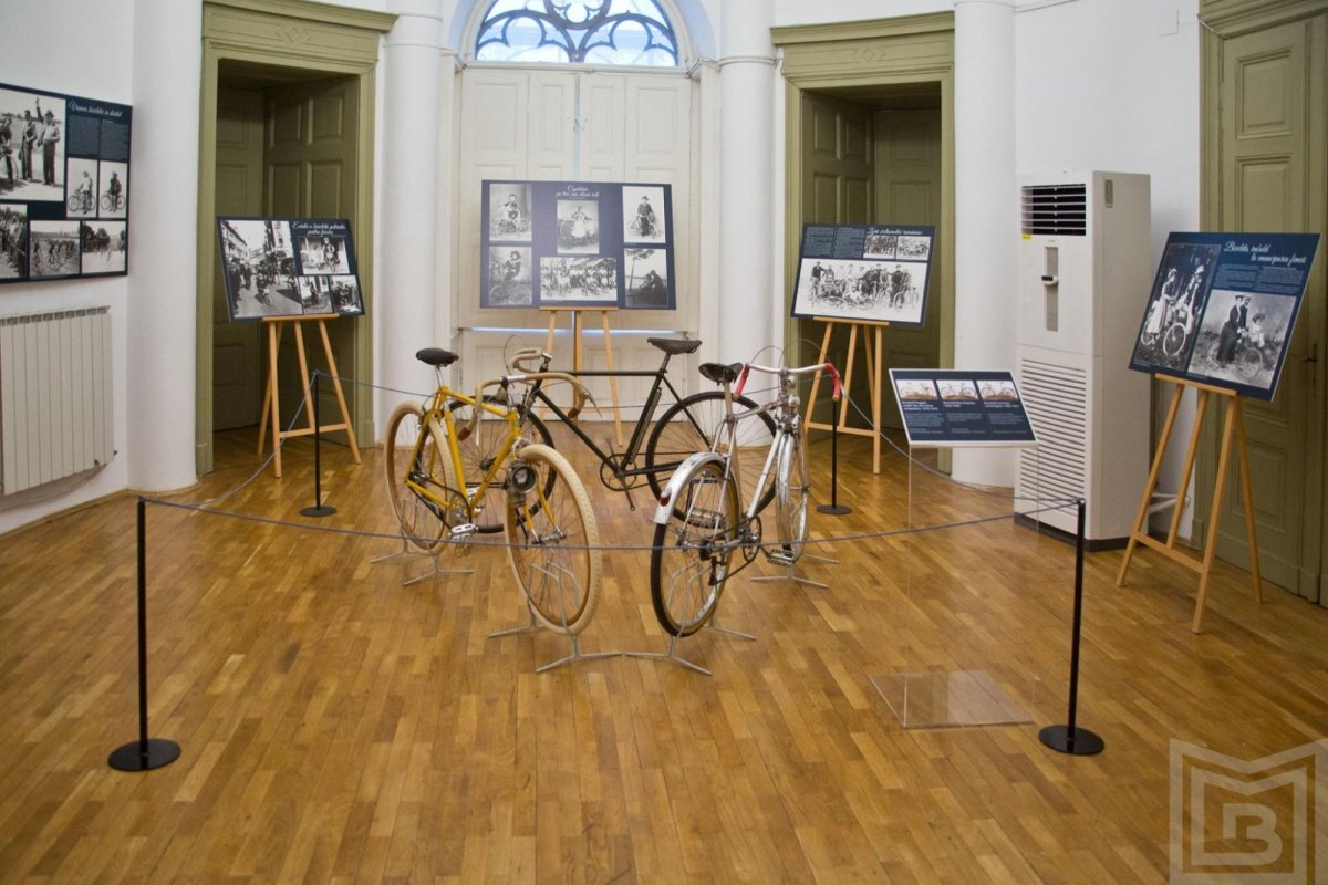 Cu bicicleta prin alte timpuri 166089