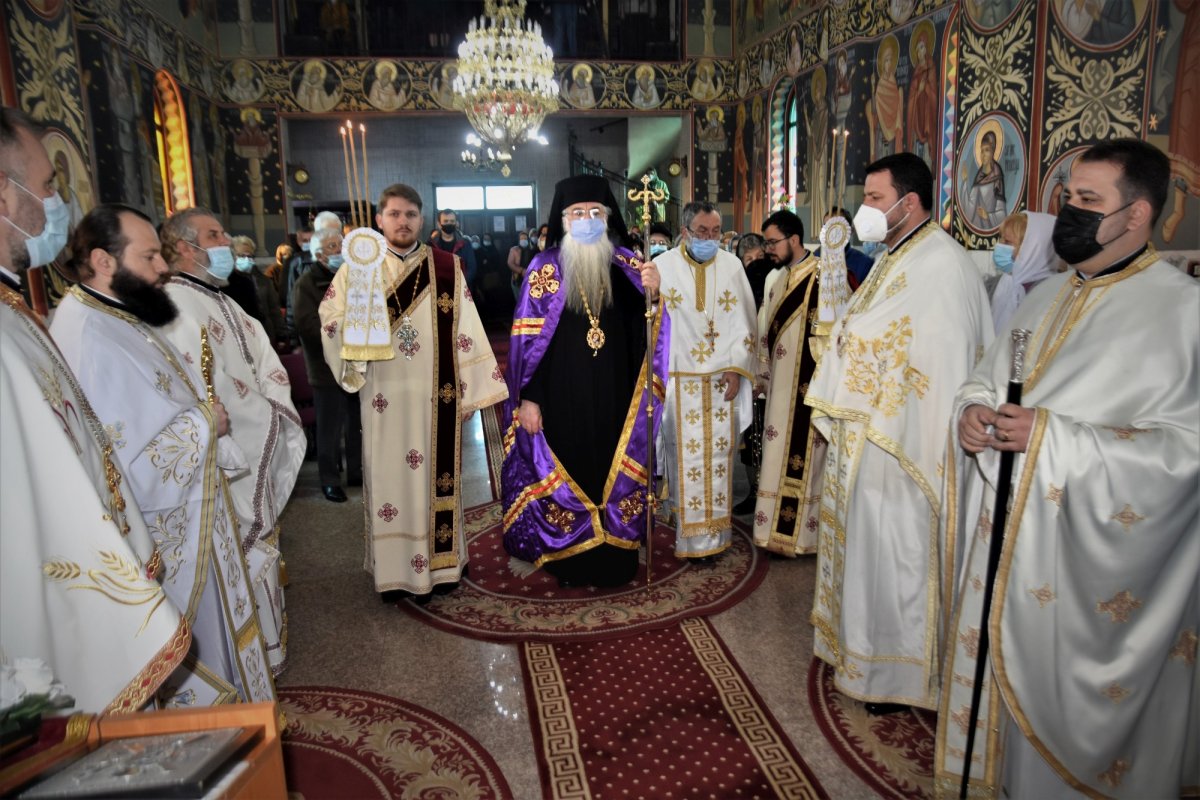 Îndemnuri la începutul Postului Mare în eparhii oltene 166009